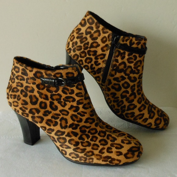 Chic Haircalf Leopard Print Booties 